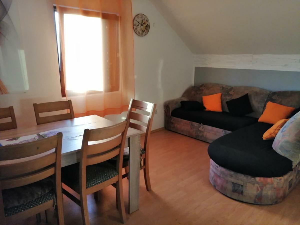 Apartmani Petra ヴーシ エクステリア 写真