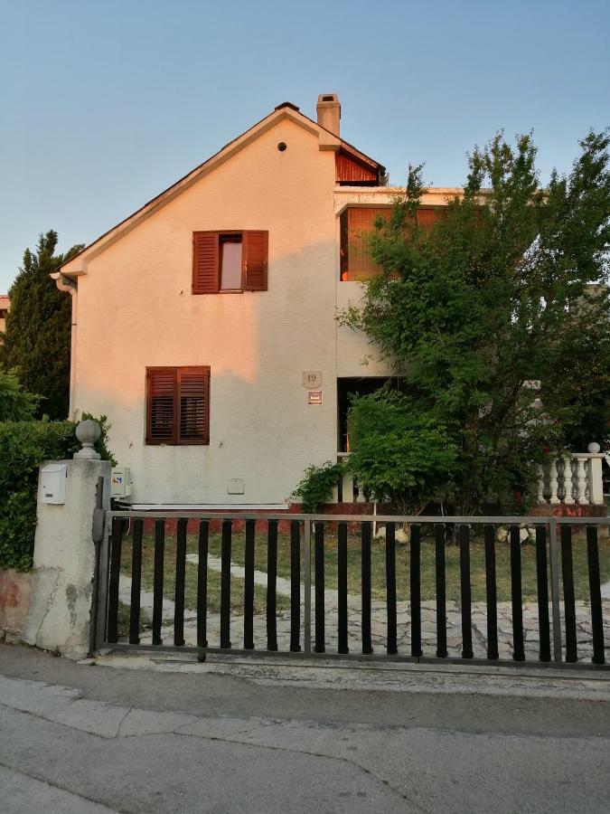 Apartmani Petra ヴーシ エクステリア 写真
