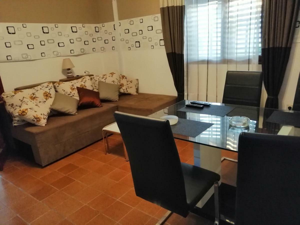 Apartmani Petra ヴーシ エクステリア 写真